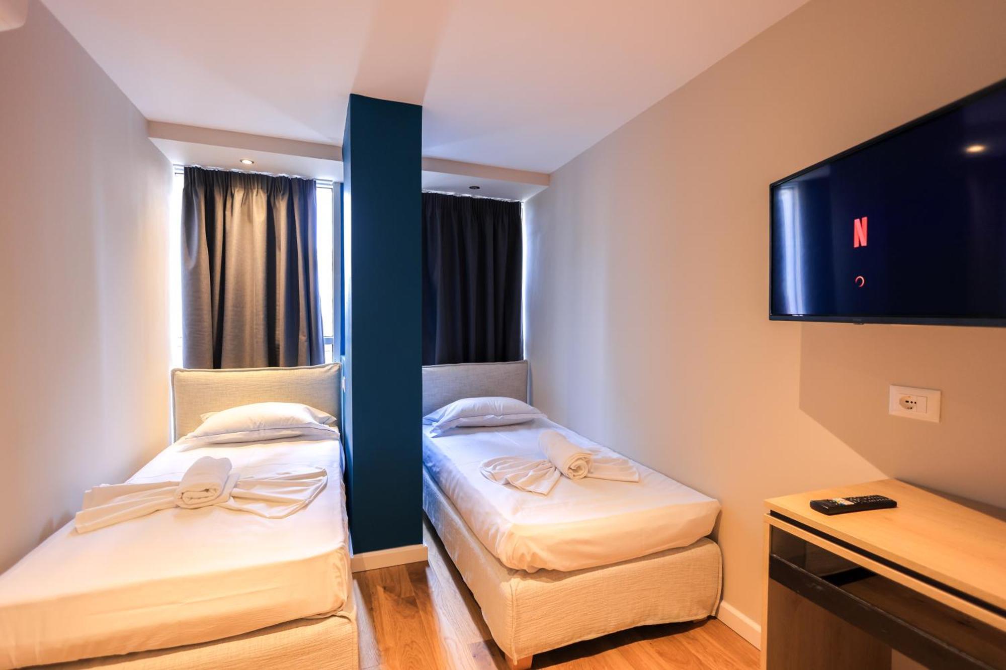 Grandstay Studios Durrës Buitenkant foto