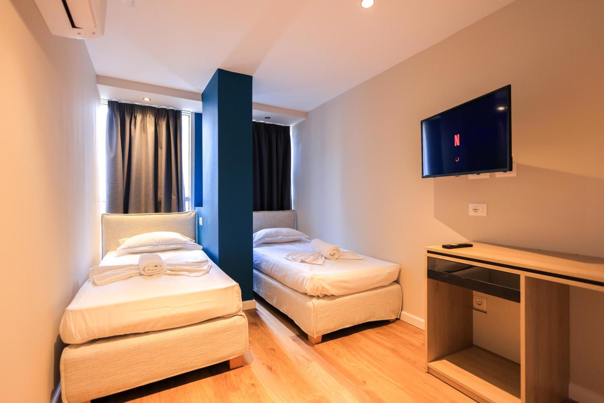 Grandstay Studios Durrës Buitenkant foto