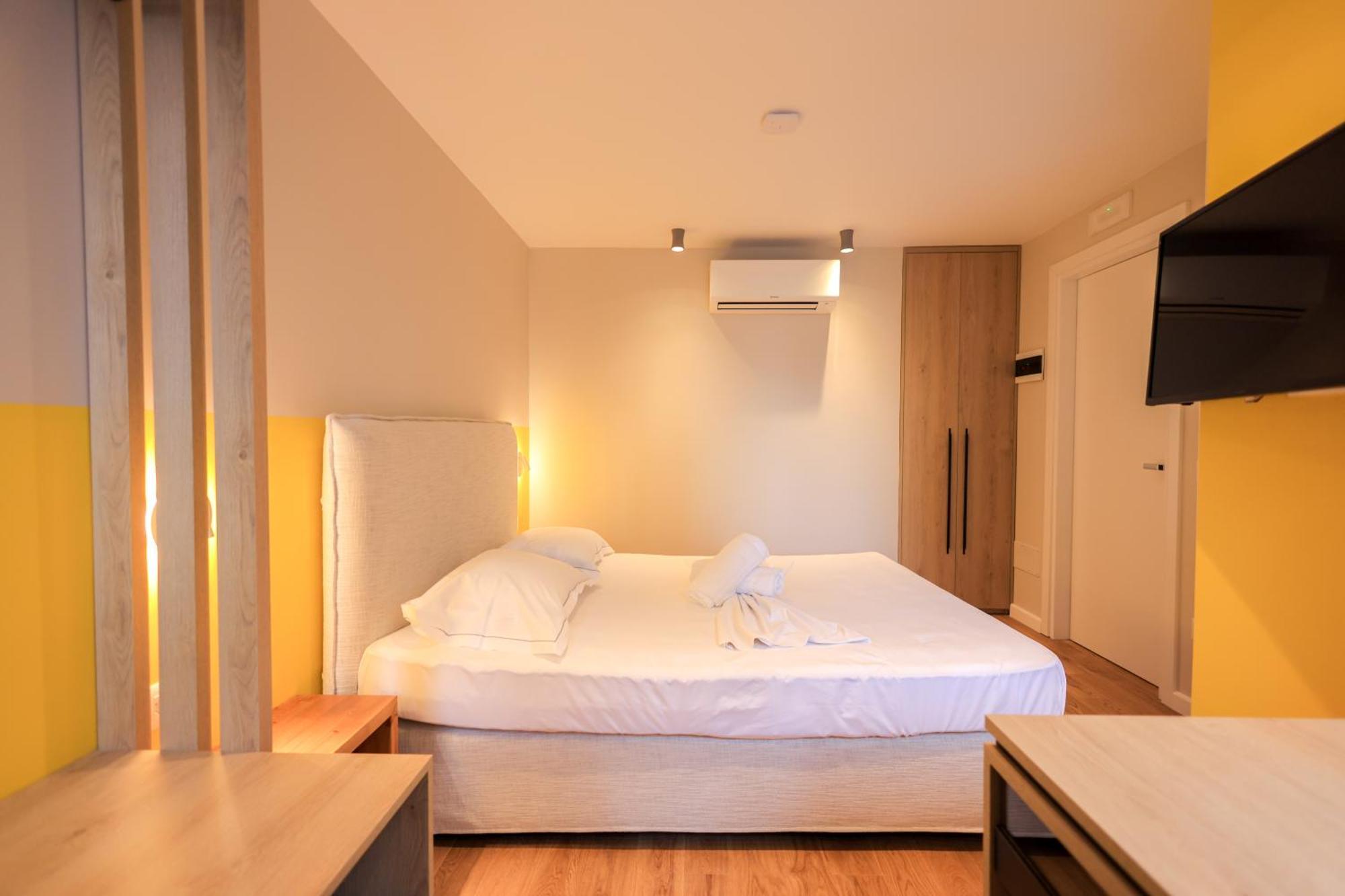 Grandstay Studios Durrës Buitenkant foto